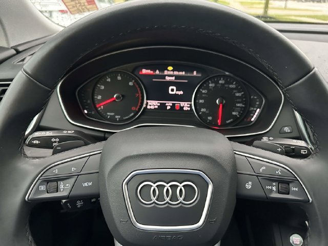 Used 2023 Audi Q5 2.0T Premium w/ Convenience Package AWD/4WD image 25