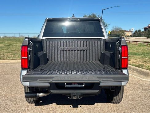 New 2026 Toyota Tacoma SR5 image 7