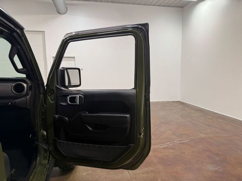 Used 2022 Jeep Wrangler Willys image 57