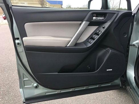 Used 2017 Subaru Forester 2.5i Limited image 22