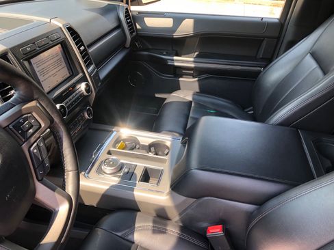 Used 2019 Ford Expedition XLT w/ Equipment Group 201A image 14