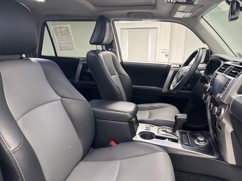 Used 2020 Toyota 4Runner SR5 image 7