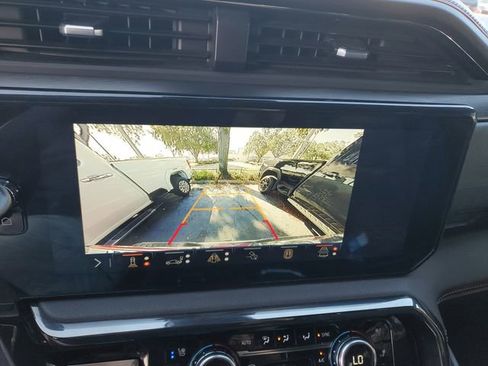 Used 2024 GMC Sierra 2500 AT4 w/ AT4 Premium Plus Package image 22