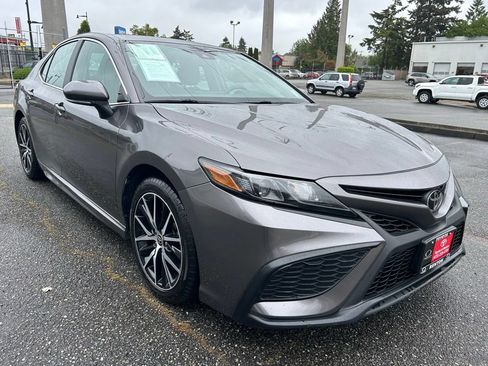 Certified 2024 Toyota Camry SE w/ Cold Weather Package FWD image 3