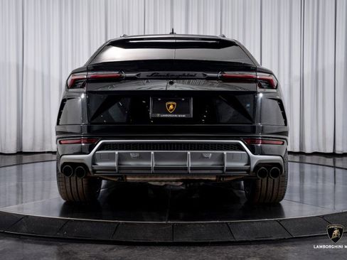 Used 2019 Lamborghini Urus image 11