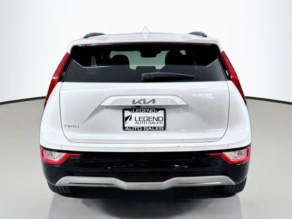 Used 2023 Kia Niro Wind w/ Wind Preserve Package FWD image 8