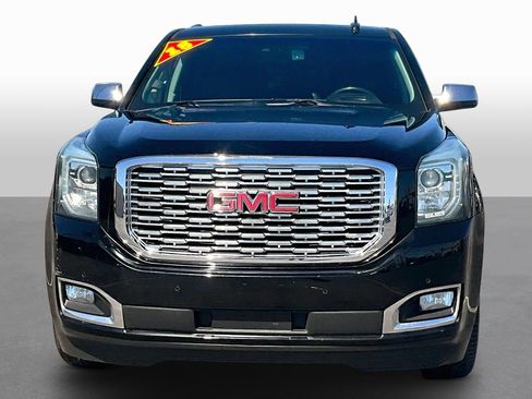 Used 2018 GMC Yukon XL Denali w/ Denali Ultimate Package image 2