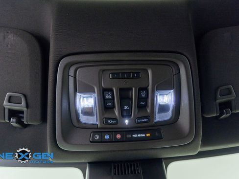 Used 2023 GMC Sierra 1500 SLT image 21