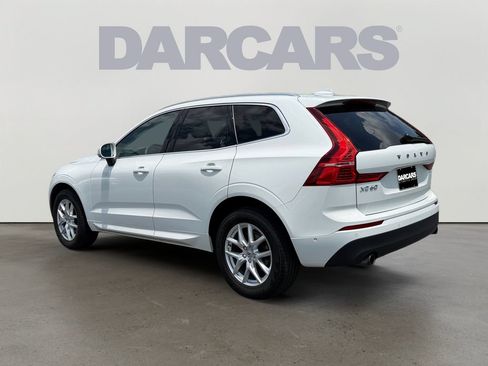 Used 2019 Volvo XC60 T5 Momentum w/ Multimedia Package AWD/4WD image 5