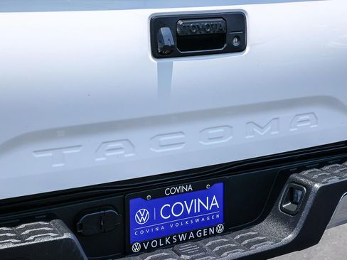 Used 2023 Toyota Tacoma TRD Sport image 9