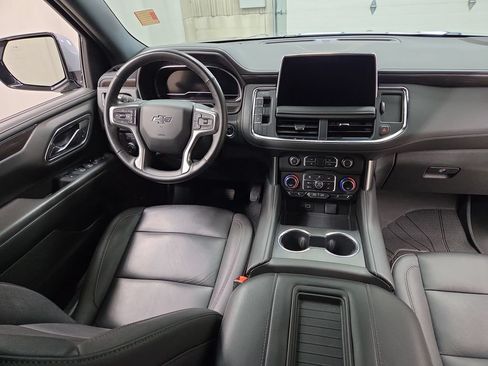 Used 2024 Chevrolet Tahoe Z71 w/ Luxury Package AWD/4WD image 14