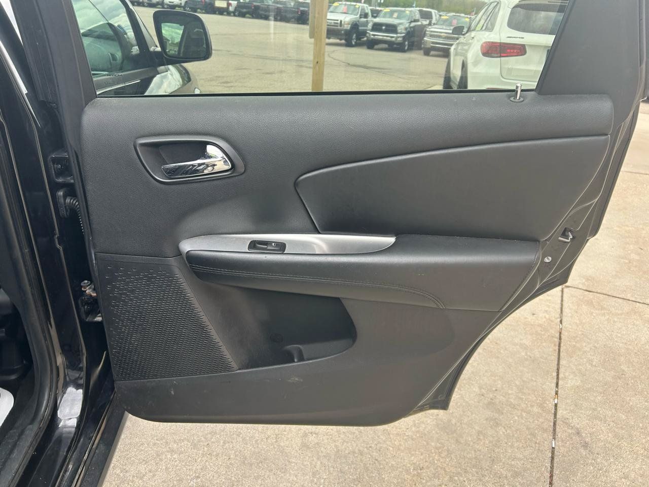 Used 2013 Dodge Journey SXT w/ Flexible Seating Group FWD image 16