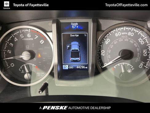 Certified 2023 Toyota Tacoma TRD Sport image 32