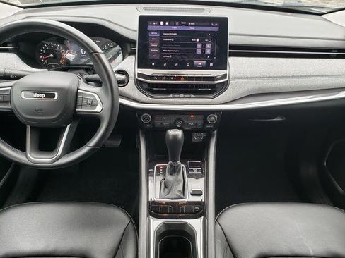 Used 2022 Jeep Compass Latitude w/ Convenience Group AWD/4WD image 17