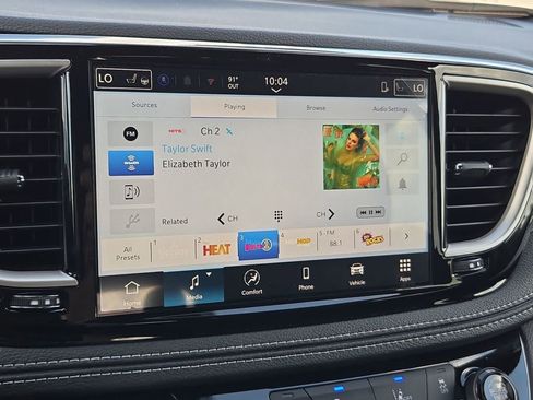 New 2026 Chrysler Pacifica Select image 19