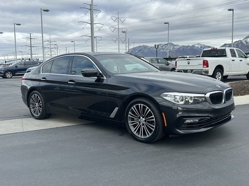 Used 2017 BMW 530i xDrive image 32