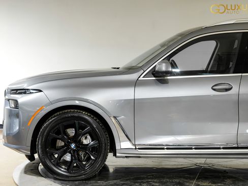 Used 2025 BMW X7 xDrive40i AWD/4WD image 14