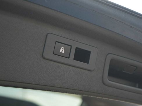 Used 2020 Subaru Forester Premium image 26