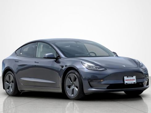 Used 2022 Tesla Model 3 Long Range AWD/4WD image 7