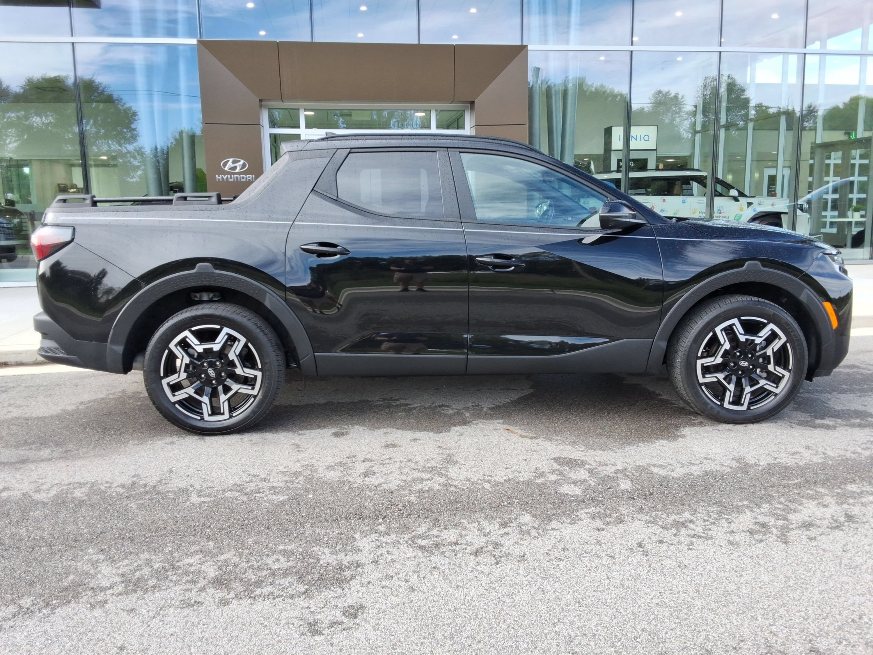 Used 2026 Hyundai Santa Cruz Limited AWD/4WD image 15
