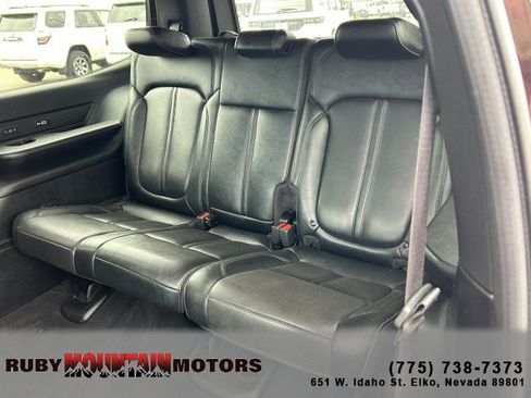 Used 2022 Jeep Wagoneer Series III w/ Convenience Group I AWD/4WD image 22