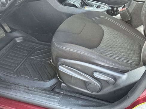 Used 2021 Jeep Cherokee Latitude image 17