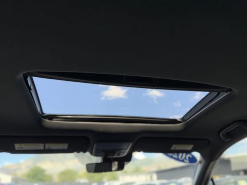 Used 2025 Honda Passport EX-L image 17