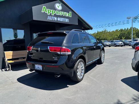 Used 2015 Lincoln MKX AWD w/ Equipment Group 101A image 6