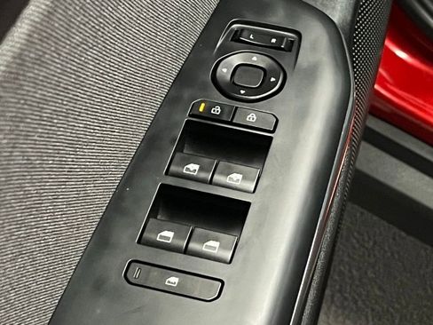 Used 2025 Kia K4 EX FWD image 15