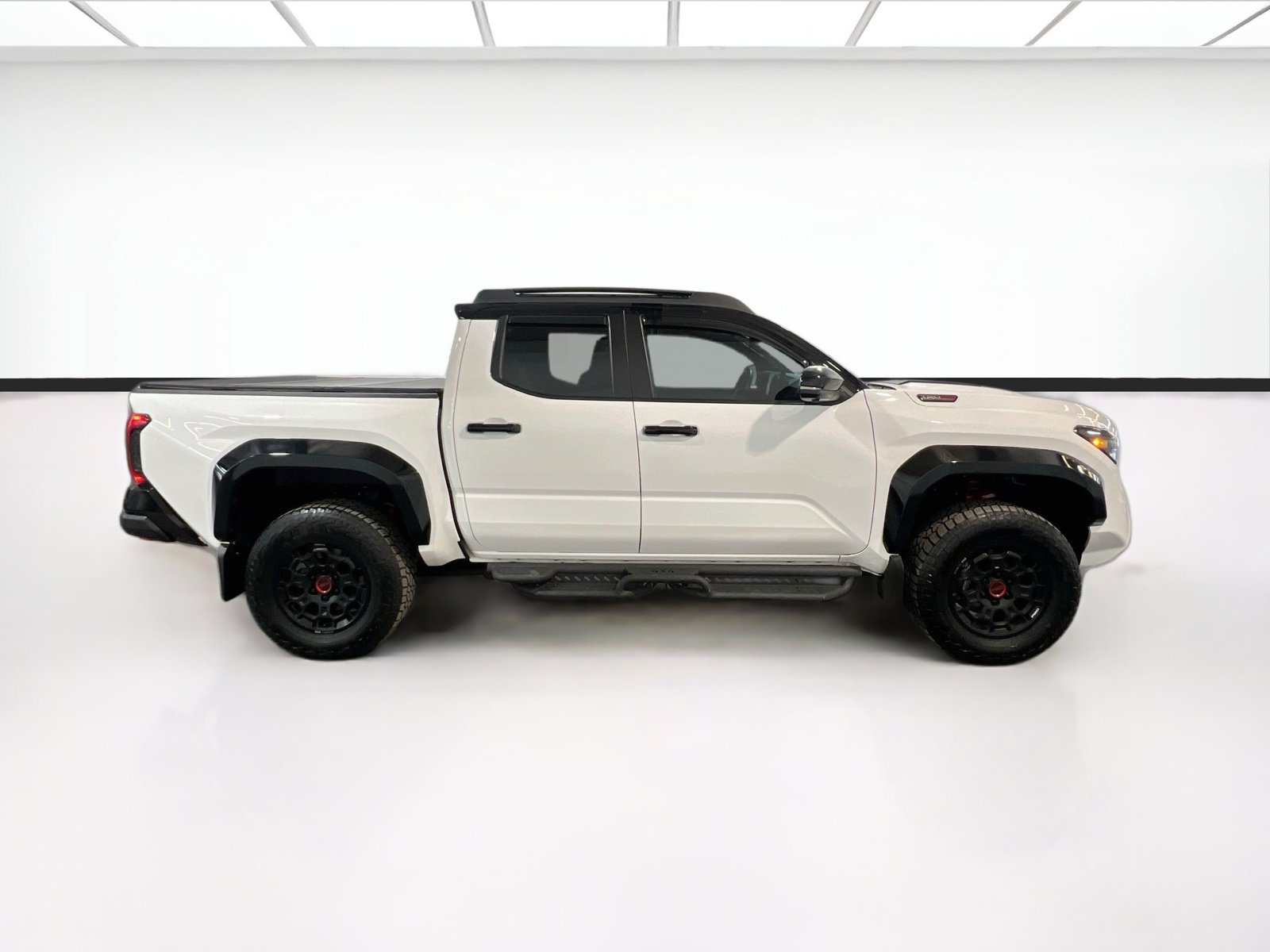 Used 2025 Toyota Tacoma TRD Pro AWD/4WD image 23