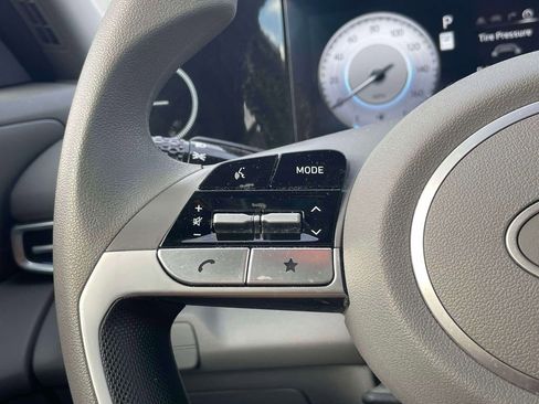 Certified 2024 Hyundai Elantra SEL image 20