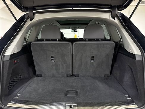 Used 2024 Audi Q7 3.0T Premium Plus image 25