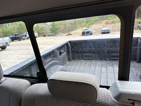 Used 2019 Ford F250 XLT w/ XLT Premium Package AWD/4WD image 26