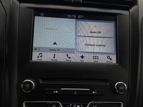 Used 2018 Ford Fusion SE w/ Equipment Group 201A image 15