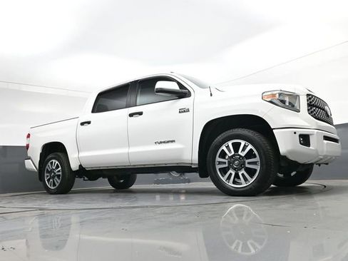 Used 2018 Toyota Tundra SR5 w/ TRD Sport Package AWD/4WD image 29