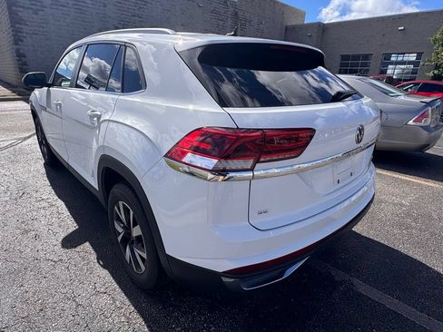 Used 2022 Volkswagen Atlas Cross Sport SE AWD/4WD image 3