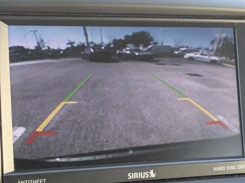 Used 2018 Dodge Grand Caravan SE image 11