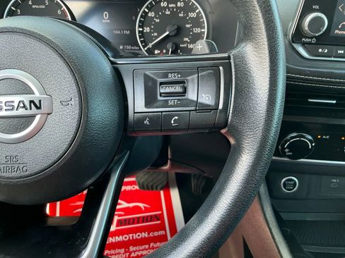 Used 2021 Nissan Rogue S image 25