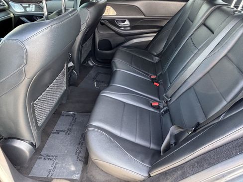 Used 2023 Mercedes-Benz GLE 350 w/ AMG Line Exterior image 13