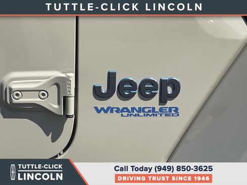 Used 2022 Jeep Wrangler Unlimited Rubicon 4xe w/ Steel Bumper Group AWD/4WD image 8