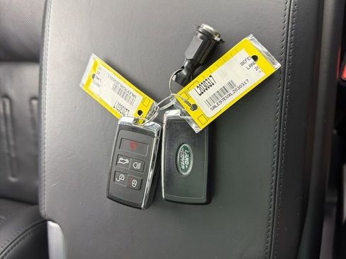 Used 2020 Land Rover Defender 110 HSE image 33