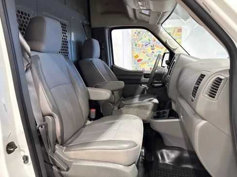 Used 2018 Nissan NV 2500 S RWD image 16