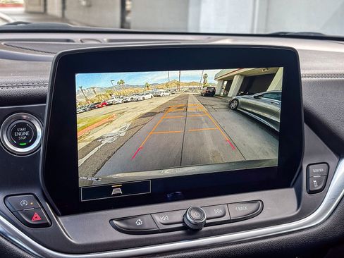 Used 2025 Chevrolet Blazer LT FWD image 27