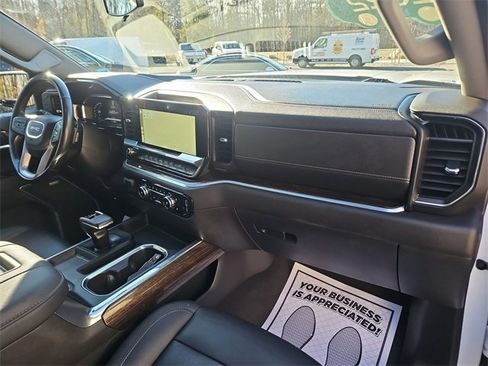 Used 2022 GMC Sierra 1500 Elevation w/ Elevation Premium Package image 30