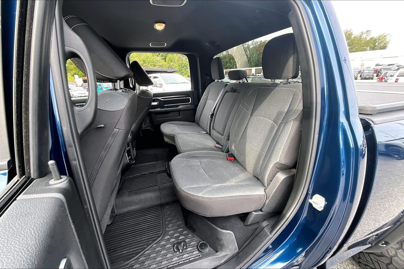 Used 2024 RAM 2500 Big Horn w/ Night Edition AWD/4WD image 21