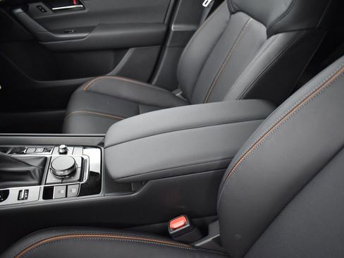 Certified 2025 MAZDA CX-50 2.5 Hybrid w/ Premium Plus Pkg image 14