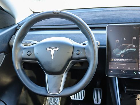 Used 2020 Tesla Model Y Long Range image 20