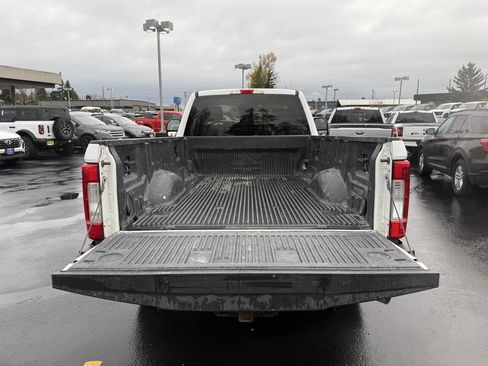 Certified 2018 Ford F250 XLT image 8