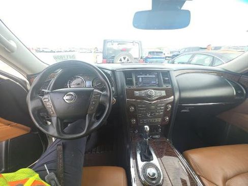 Used 2017 Nissan Armada Platinum w/ Interior Lighting Package image 5