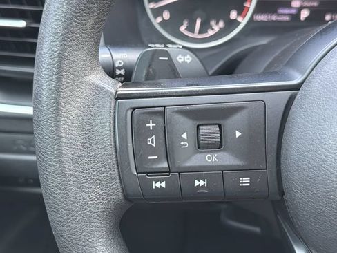 Used 2022 Nissan Rogue S FWD image 20